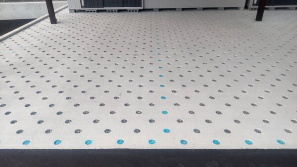 画像：長野県｜カーポート下駐車場